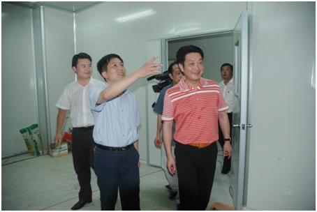 市委副書記、市長(zhǎng)黃玉劍到仁和“863”高科技工業(yè)園調(diào)研